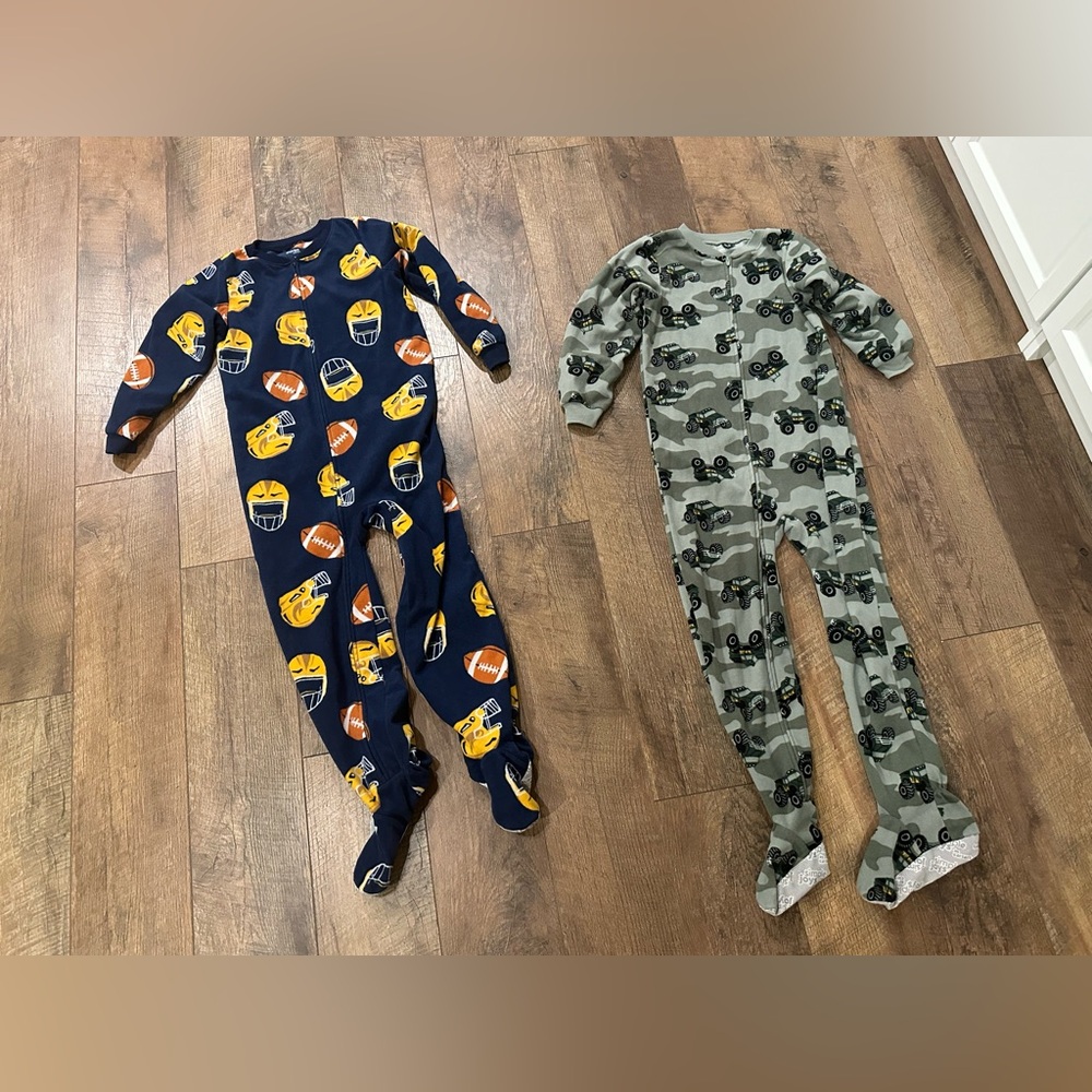 2 onesies Bundle Boys size 7 Boys BUNDLE